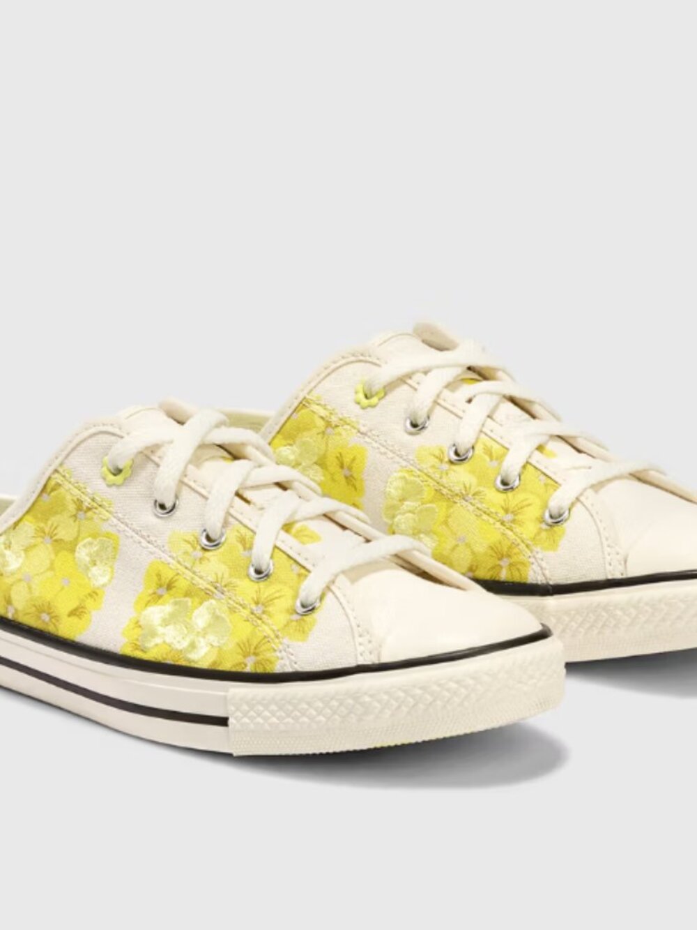 Chuck Taylor All Star Dainty Mule - Size 5 Women